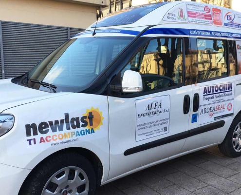 Fiat Doblò con Sponsor Newlast